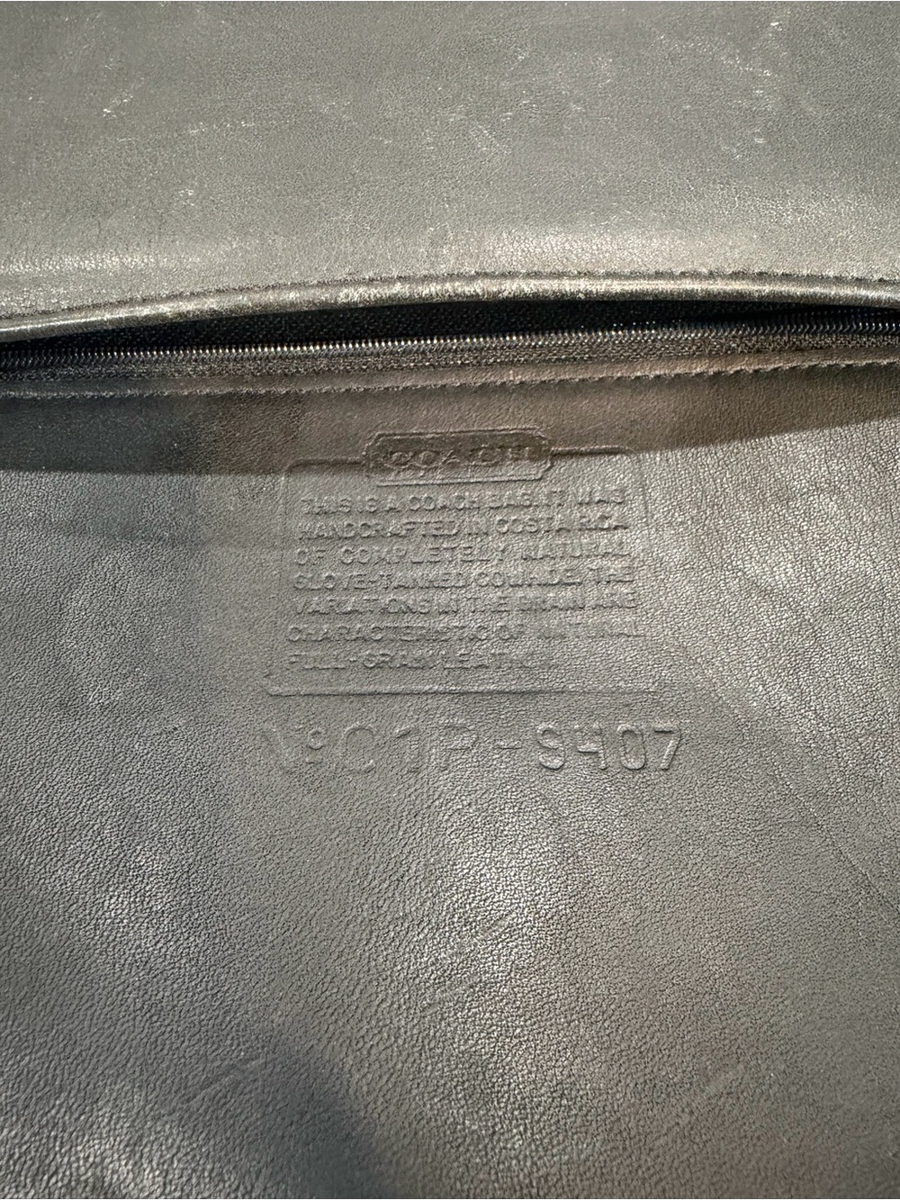 Coach vintage 9406 authentic Black Leather Shoulder Bag with Silver Hardware - Picture 12 of 15
